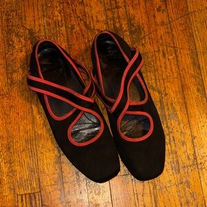 Hopp Studios Black Ballet Flats with Red Trim orthopedic size 40